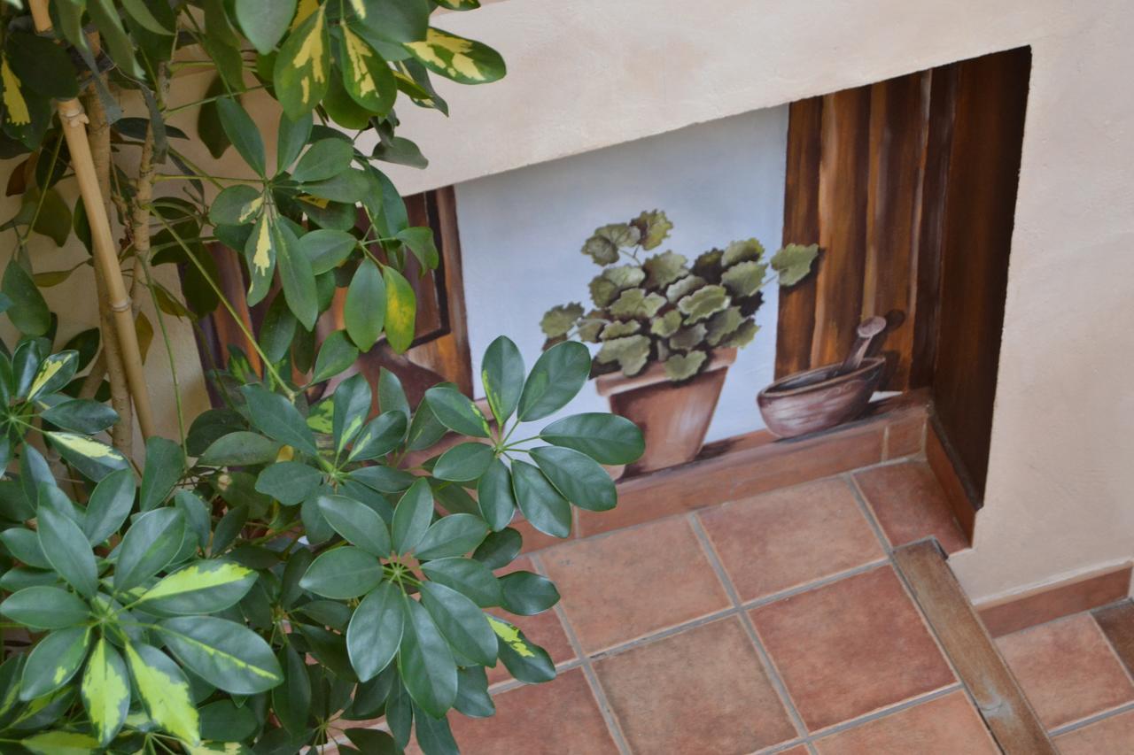 Hostal Toribio Galaroza Bagian luar foto