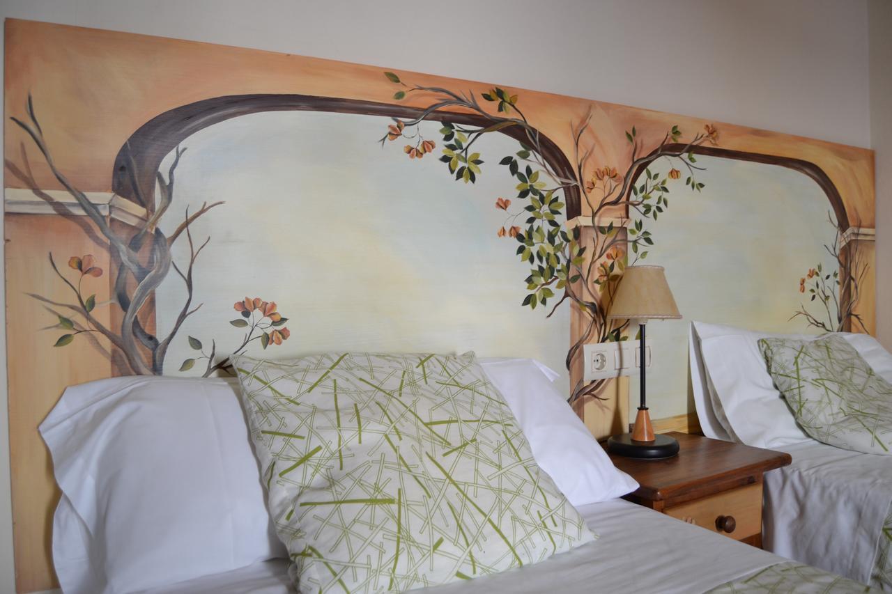 Hostal Toribio Galaroza Bagian luar foto